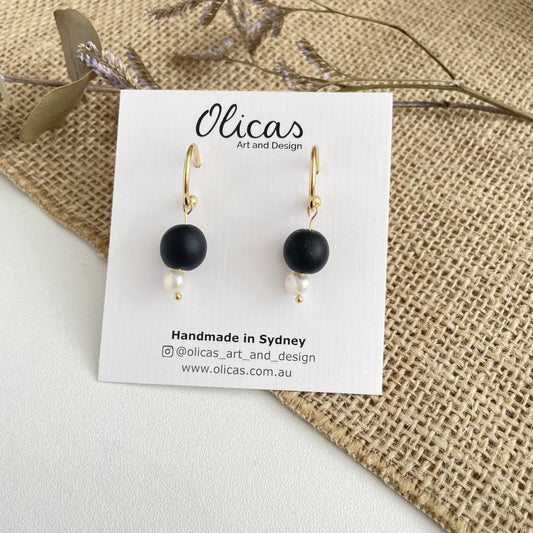 Tilly Dangles with Fresh Pearls in Black